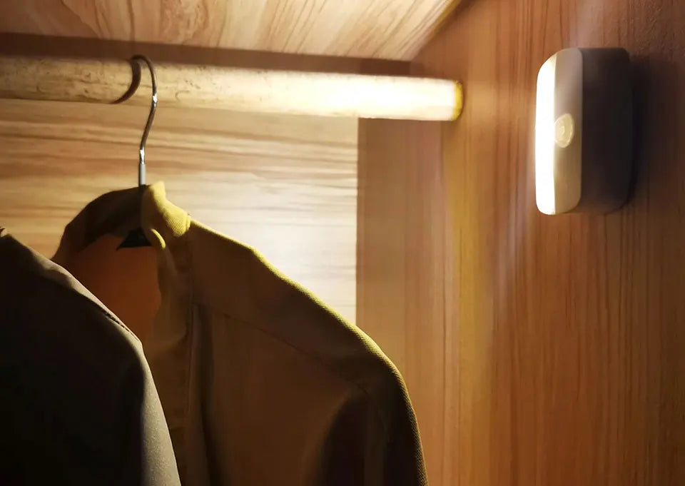 PIR Motion Sensor LED Night Light for Cabinet, Closet & Stairs